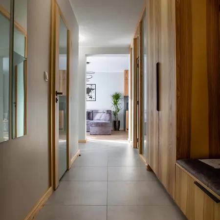 Apartment Jesionowe Nad Odra, Stare Miasto, Sauna W Jednym, Klimatyzacja , Garaz Podziemny 0 Zl, Odra River , Old Town, New Building, Air Conditioning, Sauna-one, Underground Garage Free *