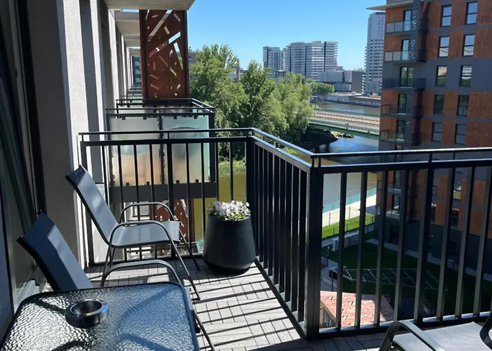 Appartement Jesionowe Ashwood Widok Na Odre 1,4 Km Od Rynku Parking Podziemny W Cenie Klimatyzacja Sauna W 1 River Oder View 1,4 Km Market Square Underground Parking Balcony Air Conditioning Wrocław