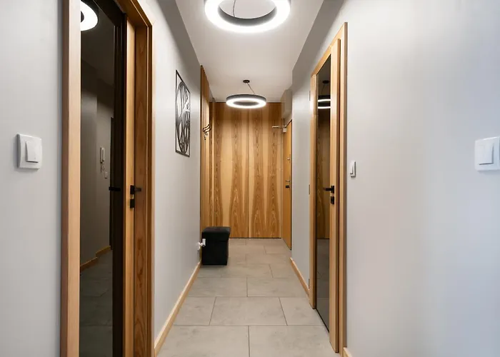 Appartement Jesionowe Ashwood Widok Na Odre 1,4 Km Od Rynku Parking Podziemny W Cenie Klimatyzacja Sauna W 1 River Oder View 1,4 Km Market Square Underground Parking Balcony Air Conditioning